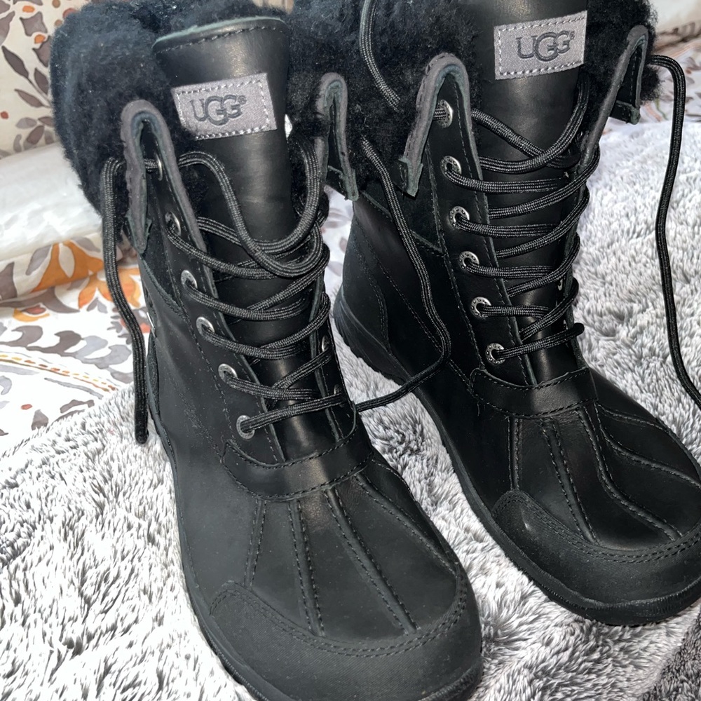 Men brand new black UGGs boots